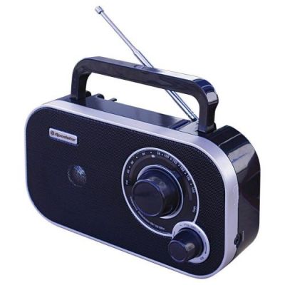 Roadstar Ac/Dc Fm Portable Radio